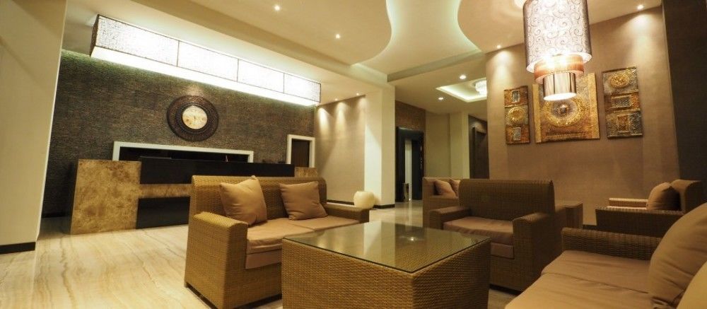 De Boutique Style Hotel Malang Exterior photo