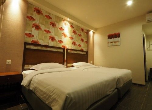 De Boutique Style Hotel Malang Exterior photo